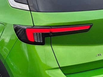 VAUXHALL MOKKA 50Kwh Launch Edition Suv 5Dr Electric Auto (136 Ps)
