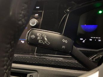 VOLKSWAGEN POLO 1.0 Tsi Life Hatchback 5Dr Petrol Dsg Euro 6 (S/S) (95 Ps)