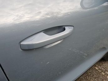 VOLVO XC40 Volvo Xc40 R-Design T3 Auto