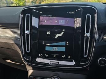 VOLVO XC40 1.5 T5 Recharge Phev R Design Pro 5Dr Auto