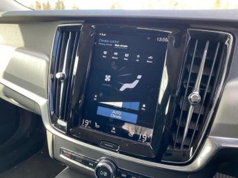 VOLVO V90 2.0 T4 Momentum Plus Estate 5Dr Petrol Auto Euro 6 (S/S) (190 Ps