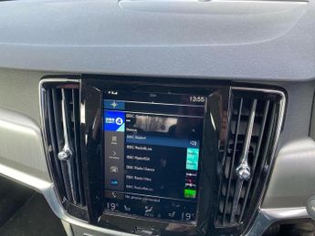 VOLVO V90 2.0 T4 Momentum Plus Estate 5Dr Petrol Auto Euro 6 (S/S) (190 Ps