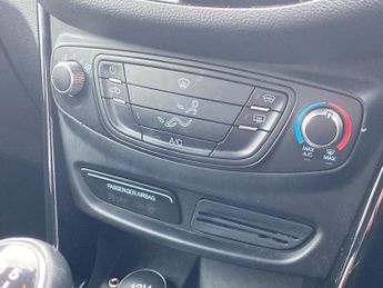 FORD B-MAX B-Max 1.0 Ecoboost Zetec 5Dr Hatchback