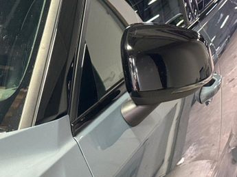 VOLVO XC40 2.0 B4 Mhev R-Design Suv 5Dr Petrol Hybrid Auto Awd Euro 6 (S/S)