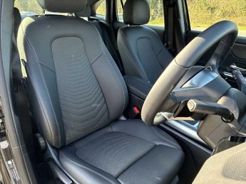 MERCEDES-BENZ GLA Gla 200D Sport Executive 5Dr Auto