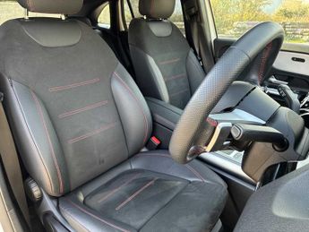 MERCEDES-BENZ EQA Eqa 250+ 140Kw Amg Line Premium 70.5Kwh 5Dr Auto