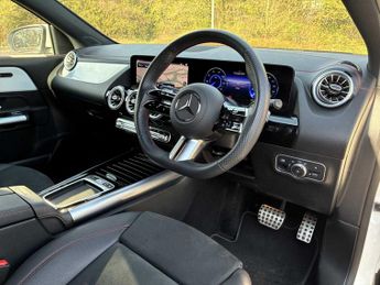 MERCEDES-BENZ EQA Eqa 250+ 140Kw Amg Line Premium 70.5Kwh 5Dr Auto