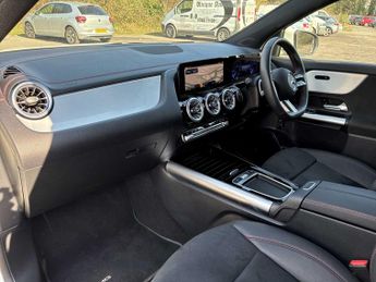 MERCEDES-BENZ EQA Eqa 250+ 140Kw Amg Line Premium 70.5Kwh 5Dr Auto