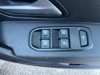 DACIA DUSTER 1.3 Tce Expression Suv 5Dr Petrol Edc Euro 6 (S/S) (150 Ps)