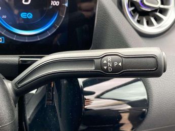 MERCEDES-BENZ EQA Eqa 300 4Matic 168Kw Amg Line 66.5Kwh 5Dr Auto