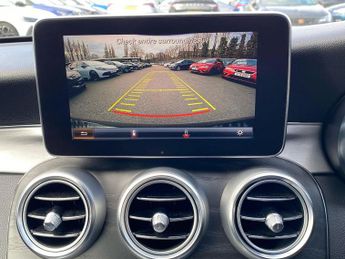 MERCEDES-BENZ C CLASS Mercedes-Benz C 220 Amg Line Premium +