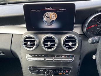 MERCEDES-BENZ C CLASS Mercedes-Benz C 220 Amg Line Premium +