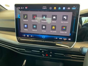 VOLKSWAGEN GOLF 1.5 Etsi Mhev R-Line Hatchback 5Dr Petrol Hybrid Dsg Euro 6 (S/S