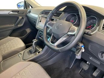 VOLKSWAGEN TIGUAN 2.0 Tdi Life Suv 5Dr Diesel Dsg Euro 6 (S/S) (150 Ps)