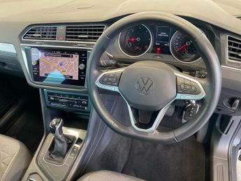 VOLKSWAGEN TIGUAN 2.0 Tdi Life Suv 5Dr Diesel Dsg Euro 6 (S/S) (150 Ps)
