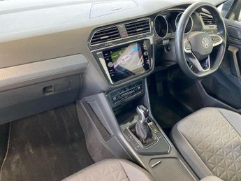 VOLKSWAGEN TIGUAN 2.0 Tdi Life Suv 5Dr Diesel Dsg Euro 6 (S/S) (150 Ps)
