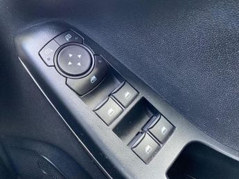 FORD FIESTA 1.0 Ecoboost Hbd Mhev 125 St-Line X 5Dr Auto