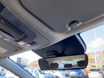 KIA NIRO 150Kw 2 Nav 65Kwh 5Dr Auto