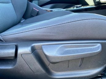 KIA NIRO 150Kw 2 Nav 65Kwh 5Dr Auto