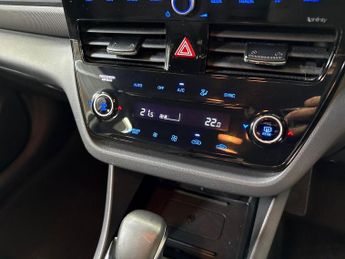 HYUNDAI IONIQ 1.6 H-Gdi Premium Hatchback 5Dr Petrol Hybrid Dct Euro 6 (S/S) (