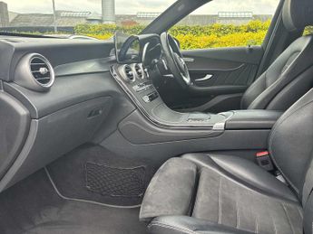 MERCEDES-BENZ GLC Glc 220D 4Matic Amg Line 5Dr 9G-Tronic
