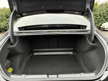 MERCEDES-BENZ EQE Eqe 350+ 215Kw Amg Line Nt Ed Prem+ 96Kwh 4Dr Auto