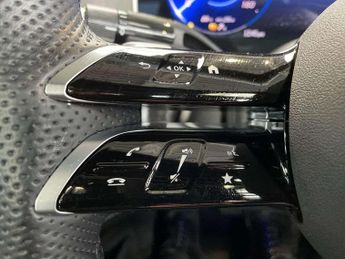 MERCEDES-BENZ EQE Eqe 350+ 215Kw Amg Line Nt Ed Prem 96Kwh 4Dr Auto