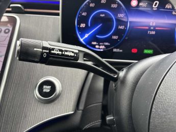 MERCEDES-BENZ EQE 350 4M 215Kw Amg Line Night Ed Prem+ 91Kwh 5Dr At