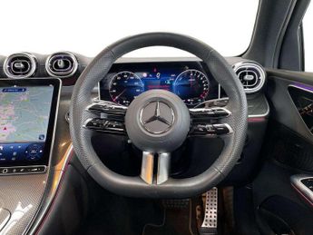 MERCEDES-BENZ GLC Glc 300E 4Matic Amg Line 5Dr 9G-Tronic