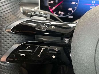 MERCEDES-BENZ GLC Glc 300E 4Matic Amg Line 5Dr 9G-Tronic