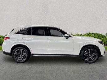 MERCEDES-BENZ GLC Glc 300E 4Matic Amg Line 5Dr 9G-Tronic