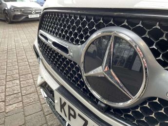 MERCEDES-BENZ GLC Glc 300E 4Matic Amg Line 5Dr 9G-Tronic
