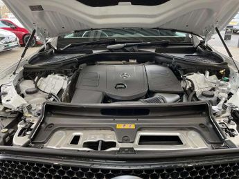 MERCEDES-BENZ GLC Glc 300E 4Matic Amg Line 5Dr 9G-Tronic