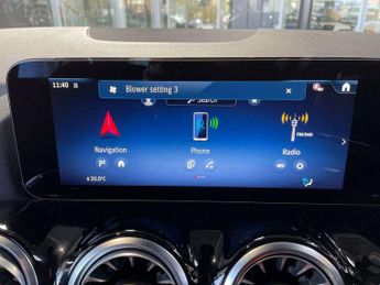 MERCEDES-BENZ GLA Gla 220D 4Matic Amg Line Executive 5Dr Auto