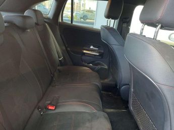 MERCEDES-BENZ GLA Gla 220D 4Matic Amg Line Executive 5Dr Auto