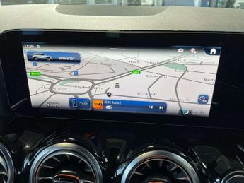 MERCEDES-BENZ GLA Gla 220D 4Matic Amg Line Executive 5Dr Auto