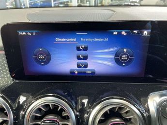 MERCEDES-BENZ EQB Eqb 250+ 140Kw Sport Executive 70.5Kwh 5Dr Auto