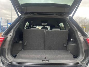 VOLKSWAGEN TIGUAN ALLSPACE 1.5 Tsi R-Line Suv 5Dr Petrol Dsg Euro 6 (S/S) (150 Ps)