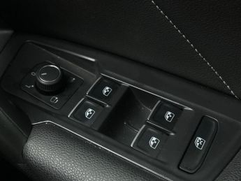 VOLKSWAGEN TIGUAN ALLSPACE 1.5 Tsi R-Line Suv 5Dr Petrol Dsg Euro 6 (S/S) (150 Ps)