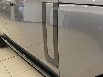 LAND ROVER RANGE ROVER 3.0 P460E Autobiography 4Dr Auto