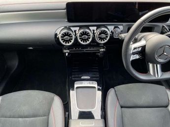 MERCEDES-BENZ CLA Cla 180 Amg Line Executive 5Dr Tip Auto