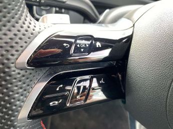 MERCEDES-BENZ CLA Cla 180 Amg Line Executive 5Dr Tip Auto