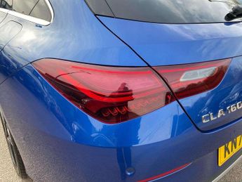 MERCEDES-BENZ CLA Cla 180 Amg Line Executive 5Dr Tip Auto