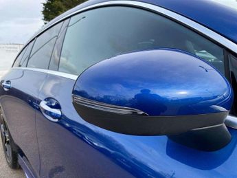 MERCEDES-BENZ CLA Cla 180 Amg Line Executive 5Dr Tip Auto
