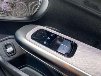 MERCEDES-BENZ CLE Cle 200 Amg Line Premium Plus 2Dr 9G-Tronic