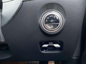 MERCEDES-BENZ CLE Cle 200 Amg Line Premium Plus 2Dr 9G-Tronic