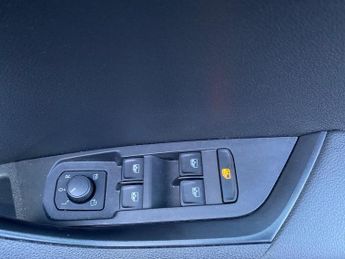 SKODA KAROQ 1.5 Tsi Se L 5Dr Dsg