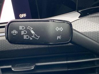 VOLKSWAGEN GOLF 2.0 Tsi Gti Hatchback 5Dr Petrol Dsg Euro 6 (S/S) (245 Ps)