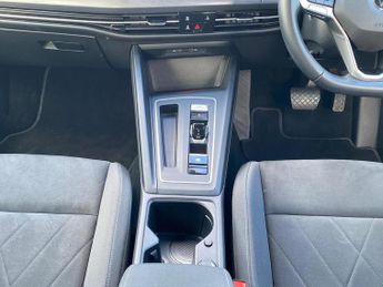 VOLKSWAGEN GOLF 1.5 Etsi Mhev Style Hatchback 5Dr Petrol Hybrid Dsg Euro 6 (S/S)