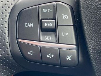 FORD PUMA 1.0 Ecoboost Hybrid Mhev St-Line 5Dr Dct